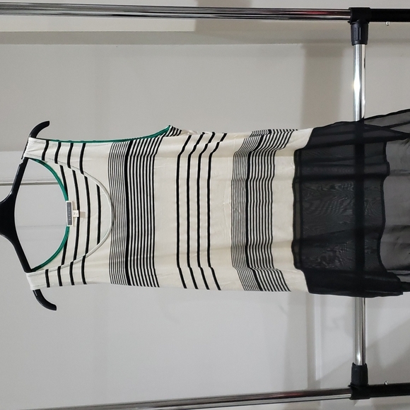 Pleione Sleeveless Stripes, XL - Picture 1 of 5